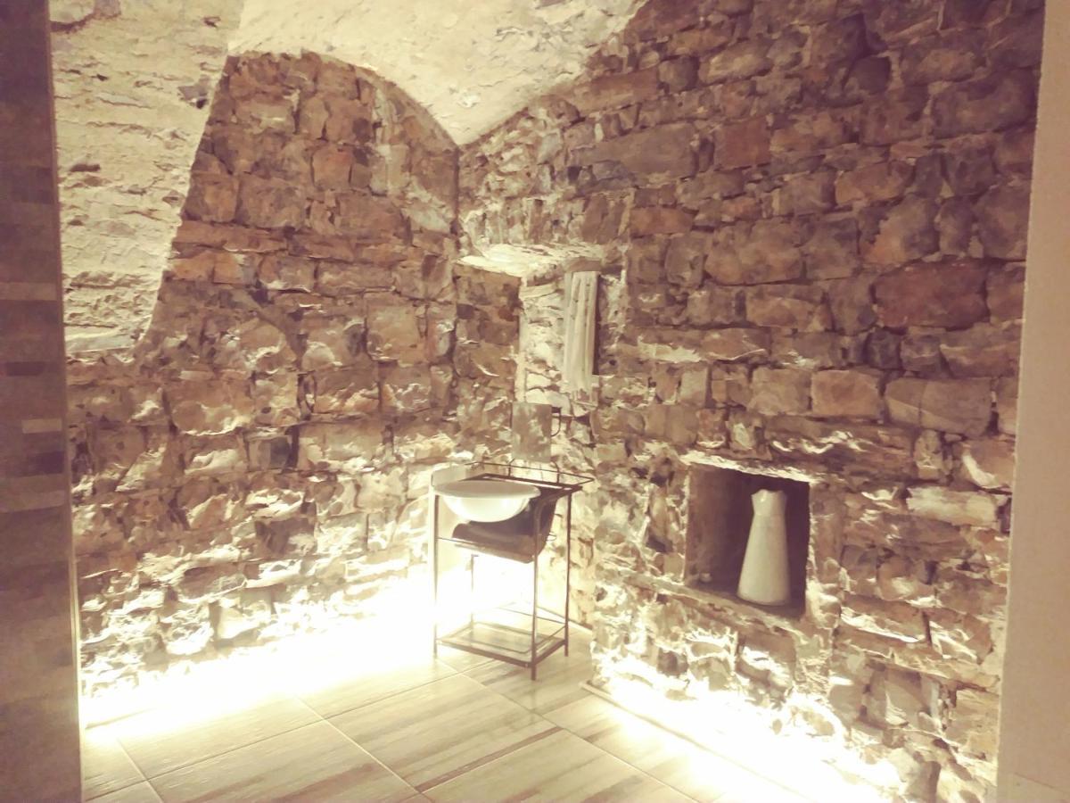 Hôtel La Grotta Dell'Antica Calvasino - Jacuzzi à Lezzeno Extérieur photo